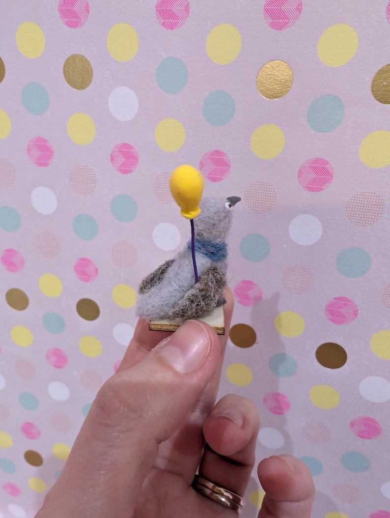 Miniature Pigeon gift, party pigeon with balloon, needle felt gift – Handmade Wool Desk Buddy image 4