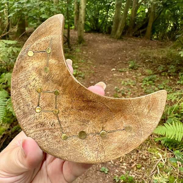 Mango wood moon bowl