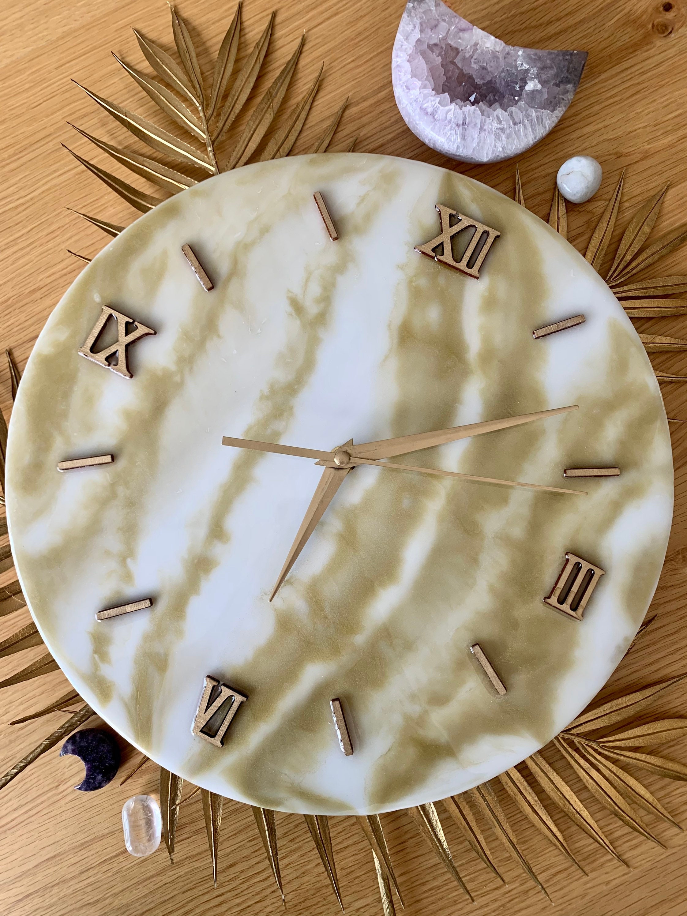 Horloge En bois Et Résine