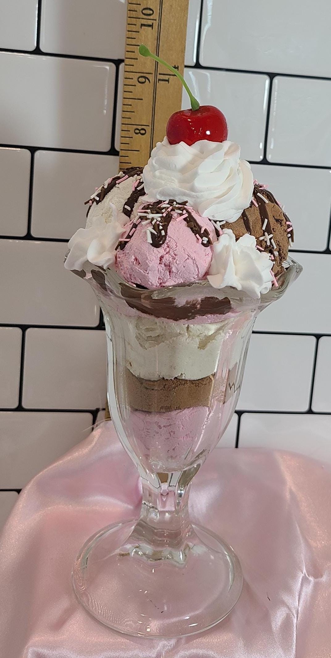 Fake Hot Fudge Sundae 50s Diner Strawberry, Vanilla Chocolate Sundae ...