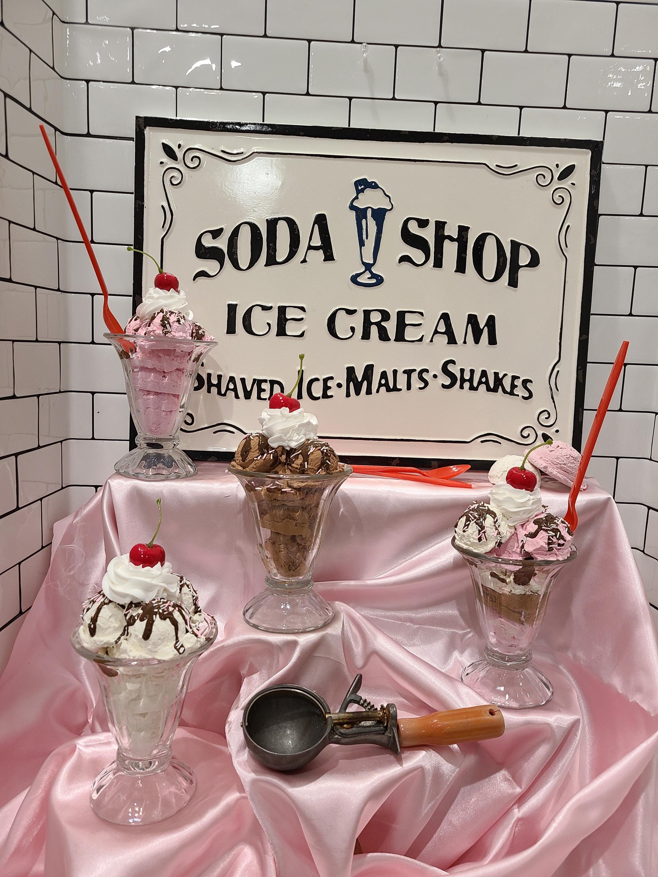 FAKE Old Fashioned Hot Fudge Sundae, Retro Ice Cream Shop, Car Hop Food ...