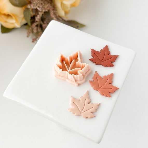 Keoker Mini Polymer Clay Cutters Halloween Mini Fall Clay Cutters for  Earrings Making, Maple Leaf Autumn Clay Earrings Cutters 