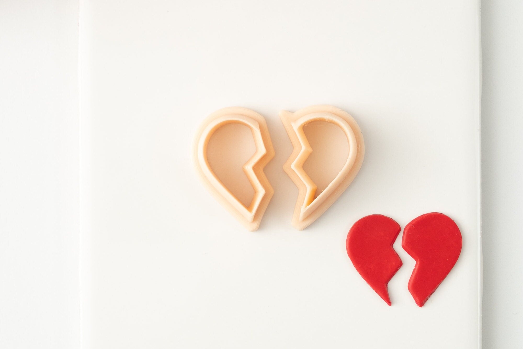 2pc Broken Heart Clay Cutter, Heart Clay Cutter, Valentine Polymer Clay  Cutters, Earring Jewelry Making