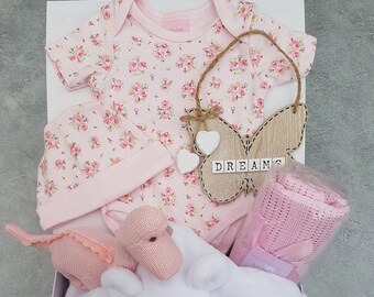 Pink Rose Baby Gift Hamper Baby Shower Gift New Arrival - Etsy Pink Rose Baby Gift Hamper Baby Shower Gift New Arrival - Etsy