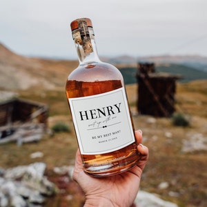 Modèle d'étiquette de whisky pour proposition de garçon d'honneur élégante, Costumez-vous avec moi, cadeau de garçon d'honneur, proposition de meilleur homme Canva, TÉLÉCHARGEMENT IMMÉDIAT