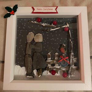 Pebble Robin Christmas art deep frame picture