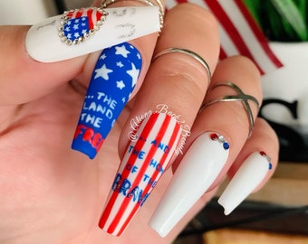 Unhas postiças para o 4 de julho/ Unhas "Eu amo os EUA"/ Unhas para o Dia da Independência/ Unhas patrióticas/ Unhas vermelhas, brancas e azuis/ Unhas dos EUA