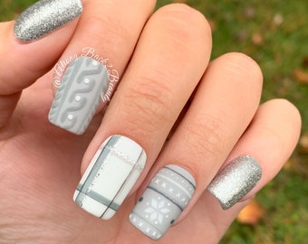 Handpainted Gray Christmas Sweater Nails/ Textured Press on Nails/ Winter Press on Nails/ Silver Press on nails