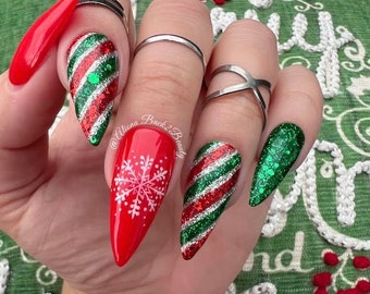 Handcrafted Red and Green Christmas Nails, Sparkling Winter Press on Nails, Reusable Glue on Nails, Candy Cane Nails, Snowflakes Nails