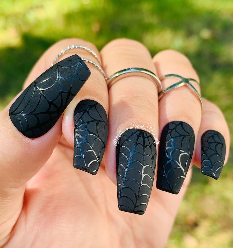 Reusable Spider Web Press on Nails/ Halloween Nails/ Press On Nails/ Hand Painted/ Fake Nails/ Glue On Nails/ False Nails Medium coffin