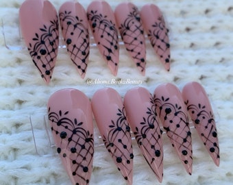 Handpainted Distressed Lace Nails / Elegant Nails/ Nude and Black Nails/ Short Press On Nails/ Long Press on Nails/ Reusable Fake Nails