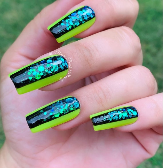 black and neon nail designs