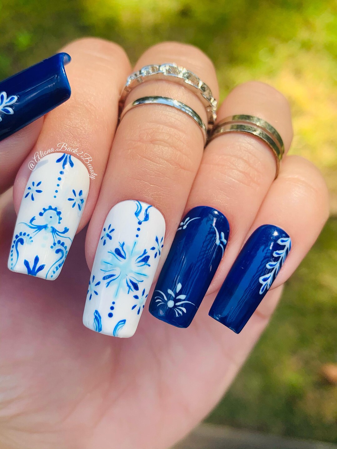 Handpainted Porcelain Design/ Press on Nails/handmade/fake Nails