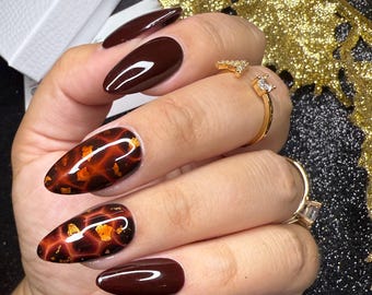 Chocolate Tortoise Press-On Nail Set | Rich Chocolate Base & Tortoiseshell Accents with Gold Foil | Gloss Finish | Luxury Reusable Nails