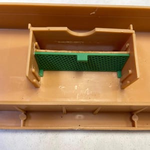 Apimaye 7 Frame NUC Split-Feeder Bee Ladders (Set of 2) -  Bee Safety Accessory for Apimaye Feeders