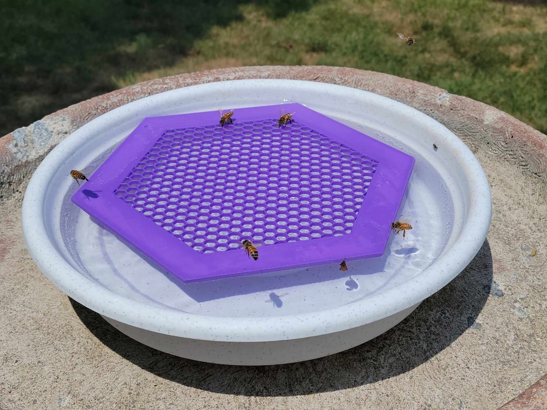 3D Printed Floating Bee Island Provide A Safe Haven For Your Garden
