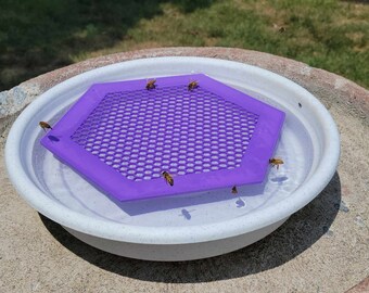 3D Printed Floating Bee Island, Bee Waterer, Bee Water Station, Colorful Bee Insect Waterer, Beekeeper Gift, Bird Bath