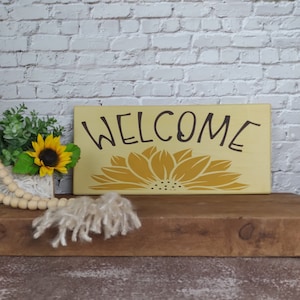 Letrero de bienvenida con girasoles para el hogar, decoración rústica o bohemia, decoración de madera hecha a mano para el hogar, letrero floral, regalo para amantes de los girasoles, primavera, verano u otoño