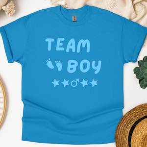 Team Boy Team Girl T-Shirt,Family Baby Shower Tee,He or She Gender, Reveal Group Shirt Keeper of the Gender Top
