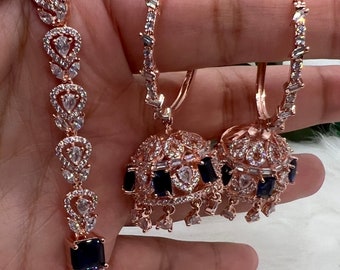 Bali Jhumki estilo diamante americano (AD) de alta gama con juego tikka / Walliyan Jhumki / Jhumka / Perfecto para bodas / joyería india y paquistaní