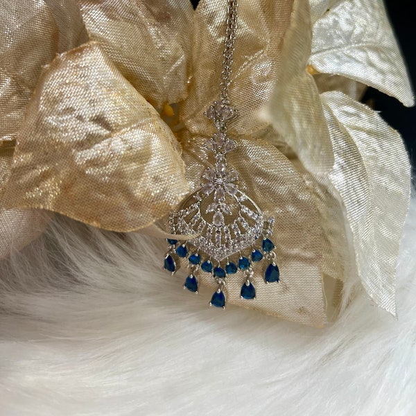 Hermoso American Diamond Mang Tikka / Perfecto para bodas y fiestas / Ad tikka de alta gama. Menta, rosa, transparente, azul marino. Oro plateado