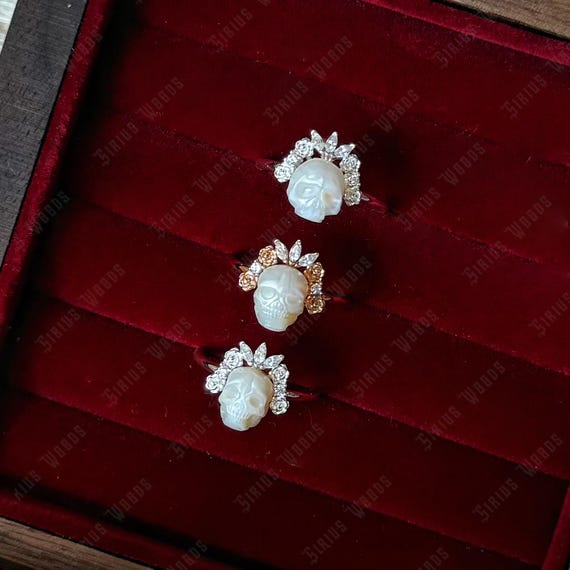 Natural Pearl Skull Ring • Sterling Silver Gothic Statement Jewelry • Unique Bridal Gift • Wedding Ring • Engagement Ring• Gift Ring for Her