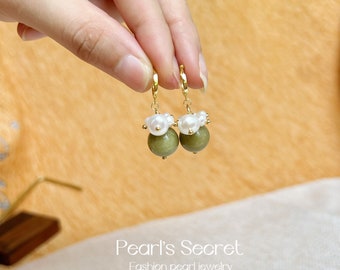 Pendientes naturales de perlas • Pendientes matcha Alshan • Pendientes rococó • Diseño original • Pendientes de racimo • Joyas de damas de honor