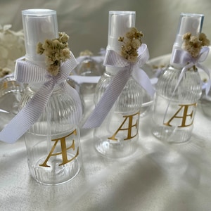 Personalized Kolonya Cologne Spray Bottle: Vinyl Initial Guest Gift (30ml)