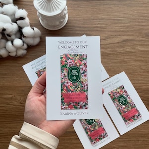 Personalized Handmade Place Card with Wet Wipe, Custom Wedding Escort Cards, Elegant Table Setting, Guest Name Cards, Party Favors