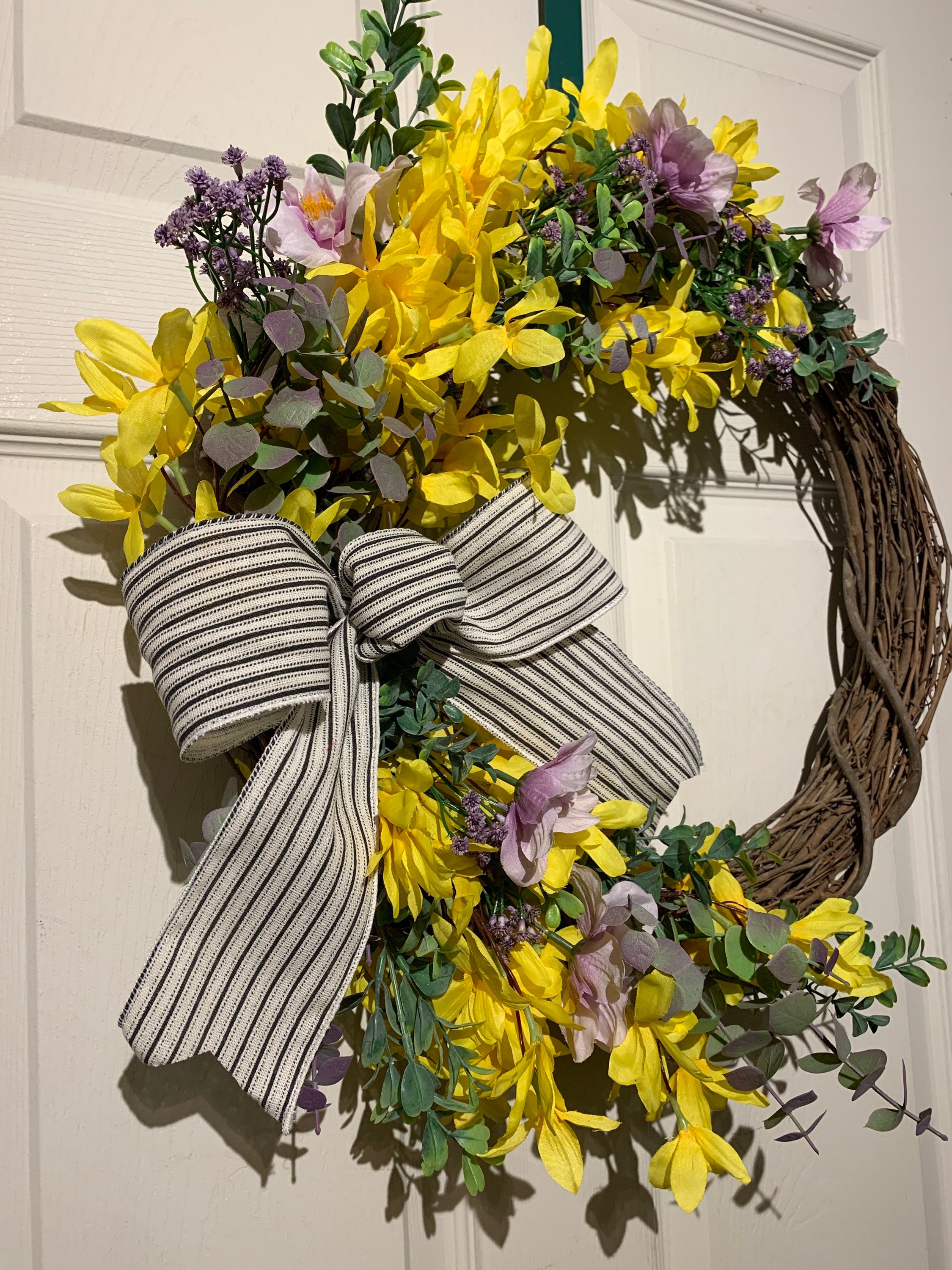 Yellow Forsythia Wreath Forsythia With Lavender Flowers Wreath Yellow 