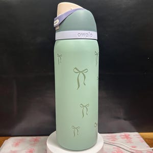 Sage Green Coquette bows 16/24/36 oz Owala bottle Personalized