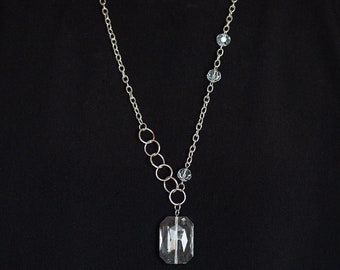 Necklace Jewelry / Trio Glassy White Crystal-Like Necklace / White Gem Jewelry / Women Jewelry / Stylish Necklace / Unique Jewelry / Fashion