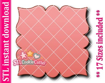 Puede incluir: Un cortador de galletas en forma de placa color salmón con un borde festoneado. La imagen presenta líneas de cuadrícula diagonales blancas superpuestas. El texto a la izquierda dice STL instant download y a la derecha 17 Sizes included.