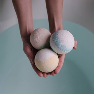 Verschiedene Badebomben Formen, Kugel Gießform - Herzform - Ei Gießform - Ball Formen, Bastelbedarf, Seifen Kit, Badebomben Kit Form DIY