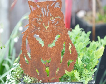 Rusty metal cat, garden art, pet memorial