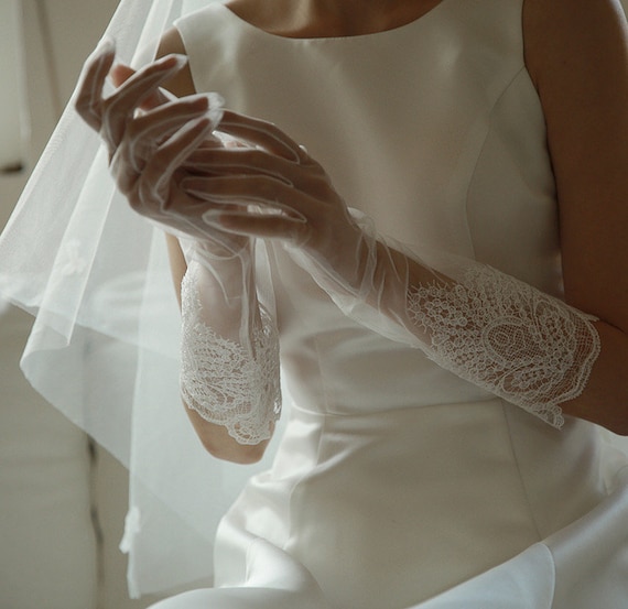 long sleeve dress gloves Crystal White Long Dress with Side Slit & Tulle Gloves XL