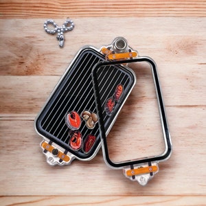 Kawaii Hawaii style Fillable Shaker Keychains. Not available in stores. Hibachi and more to choose from.