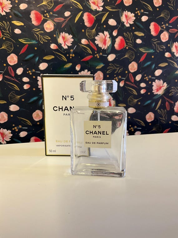 Parfum シャネルナンバー5値段 Empty 50ml Chanel Number 5 bottle and