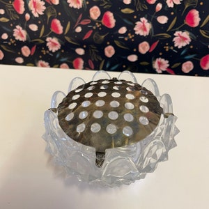 Tigela de vidro vintage com rosas e sapo de metal prateado 1252