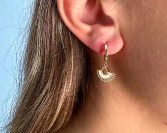 14 K Gold Fan Earrings, Dainty Design Earrings, Huggie, Yellow Gold, Sparkle Earrings, Gift For Her