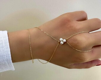 14K Solid Gold Pearl Hand Chain Bracelet, Shahmaran Bracelet, Dainty Bracelet with Pearls, Minimalist Bridal Jewelry, Elegant Hand Harness