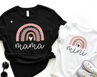 Camiseta a juego para mamá y mini: camiseta con gráfico de corazones y arcoíris