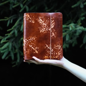 Refillable leather journal in midori style with real pine branch imprint | A5 leather journal | leather cover with refillable pages