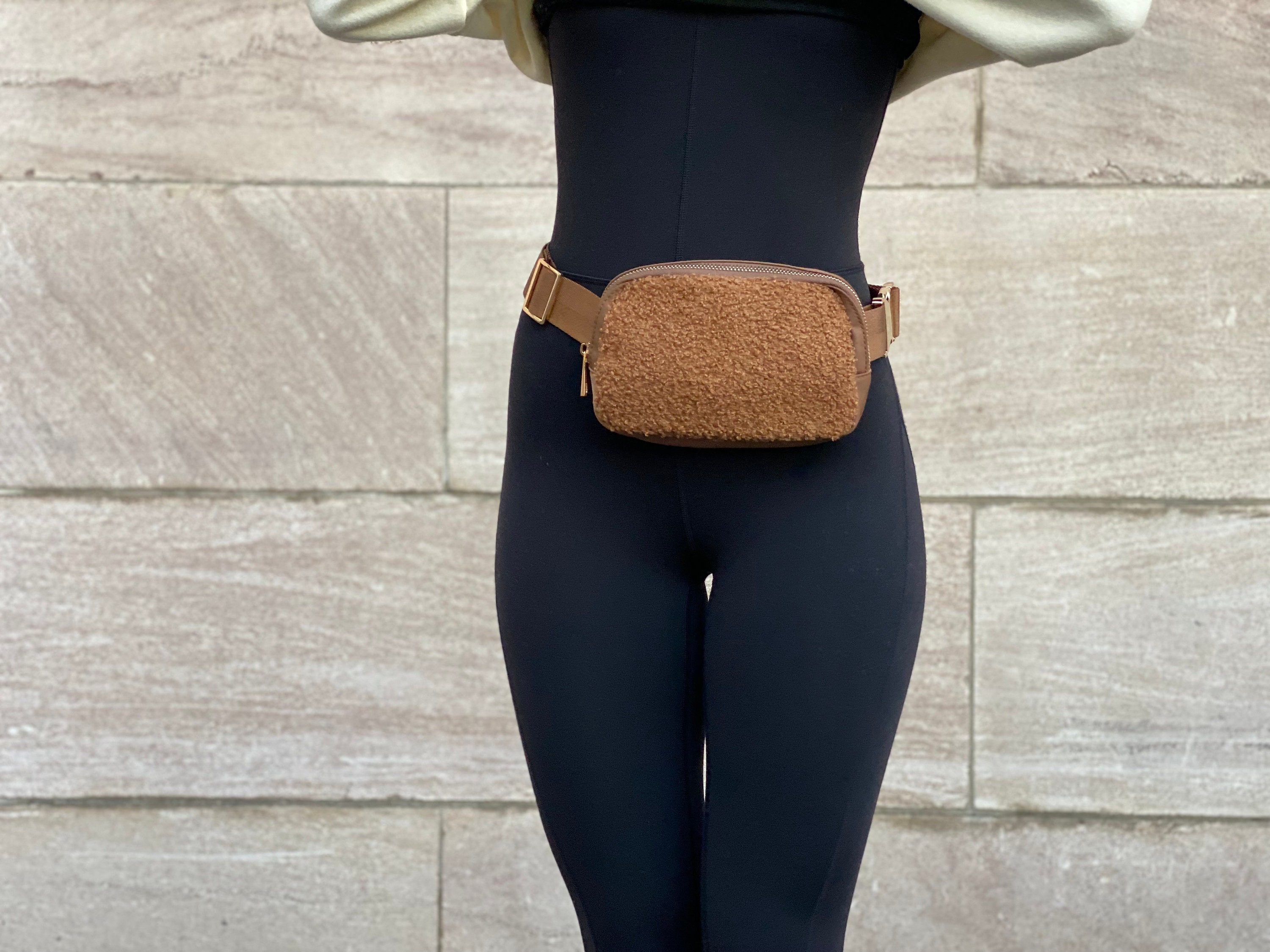 Large Sherpa Bumbag with Gold Hardware – Hermosas Boutique