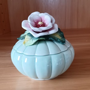 Fitz & Floyd Covered Trinket Box