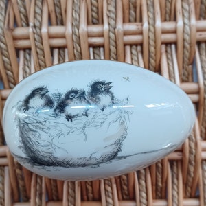 1977 Bird trinket box by Mary Mugg for Enesco