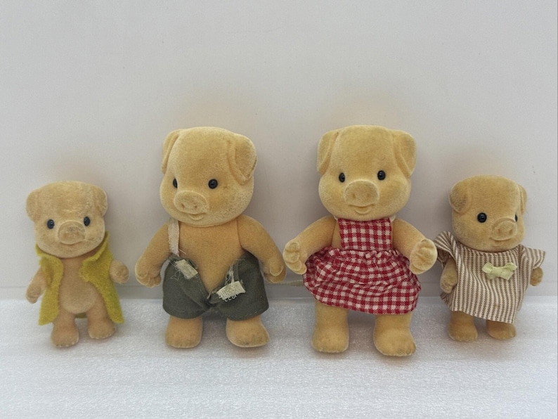 Sylvanian Barenwald Baerenwald Pig family 80s Vintage forest families Read image 1