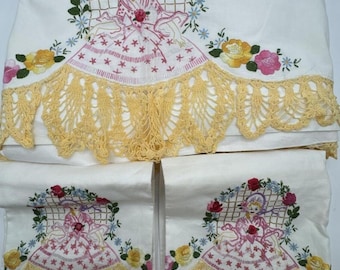Vintage FULL Sheet Set 2 Pillowcases Embroidered Lady Crochet Edge & FULL Sheet