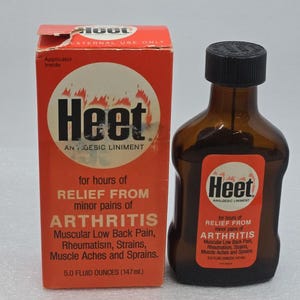 Vtg 1980's HEET Analgesic Liniment Arthritis 75% Full Glass Bottle Collectible