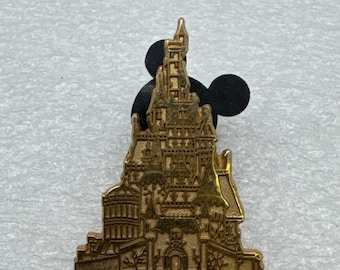 WDW Cast Lanyard Series The Beast's Castle in Gold Beauty & Beast Disney Pin